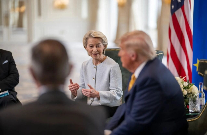 «Это не было случайностью». Кто «ответственен» за резкий разворот Трампа по Украине?