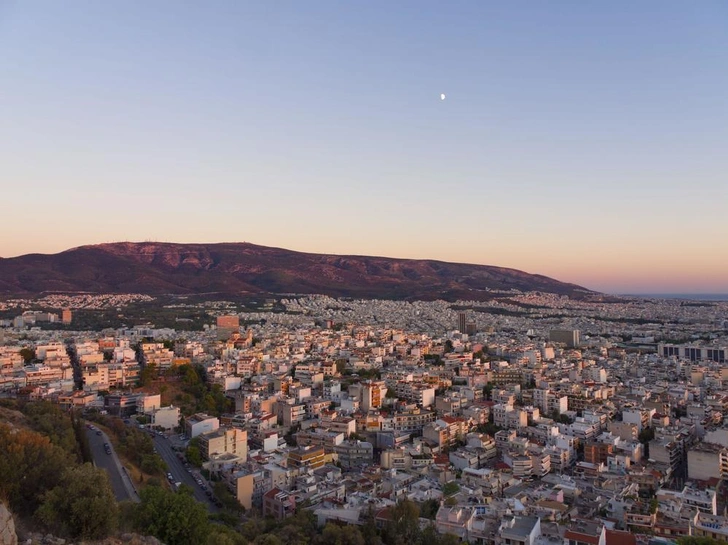 Где отдых приносит счастье: эксперты назвали 5 городов для идеального отпуска — попробуйте их угадать