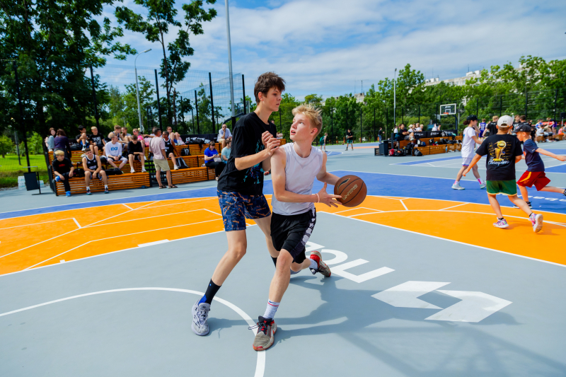 «Популяризация здорового образа жизни»: за шесть лет РФБ построила 25 центров уличного баскетбола по всей России