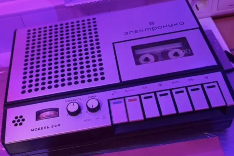 Радиолы, магнитофоны и приемники: как слушали радио в СССР