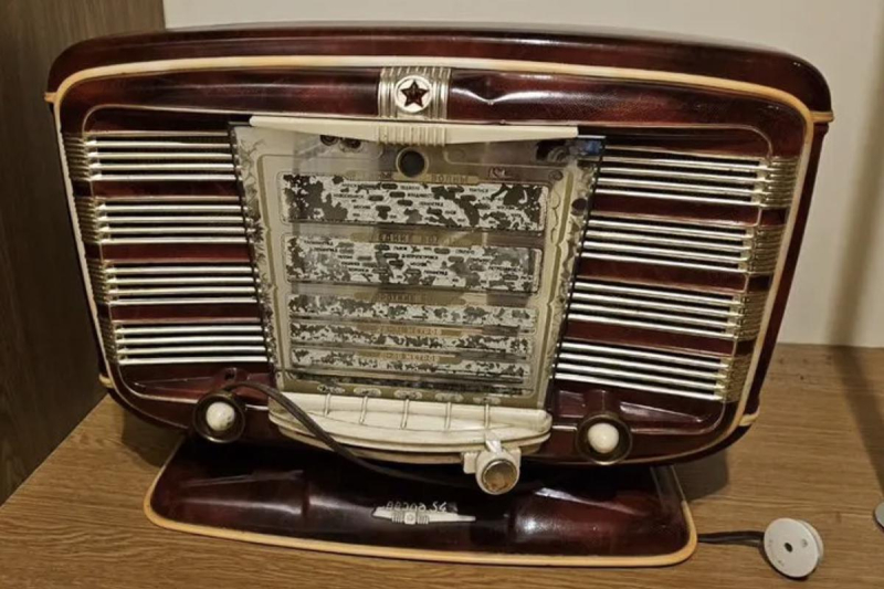 Радиолы, магнитофоны и приемники: как слушали радио в СССР