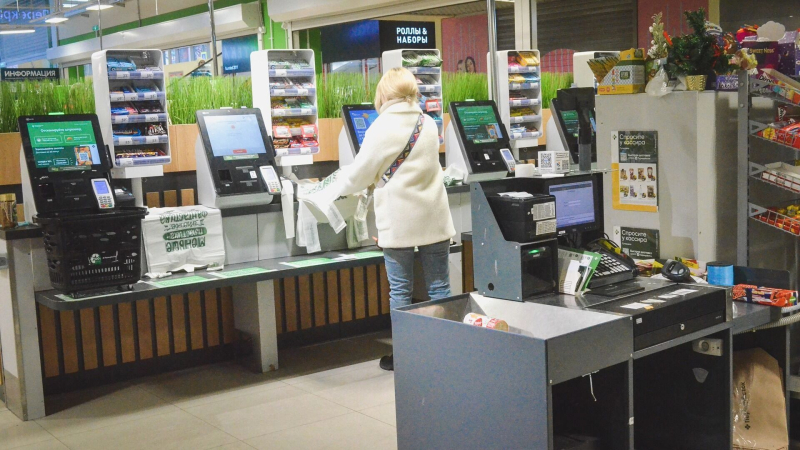 Скрытая инфляция уже в магазинах: мясо, рыба и яблоки бьют рекорды цен