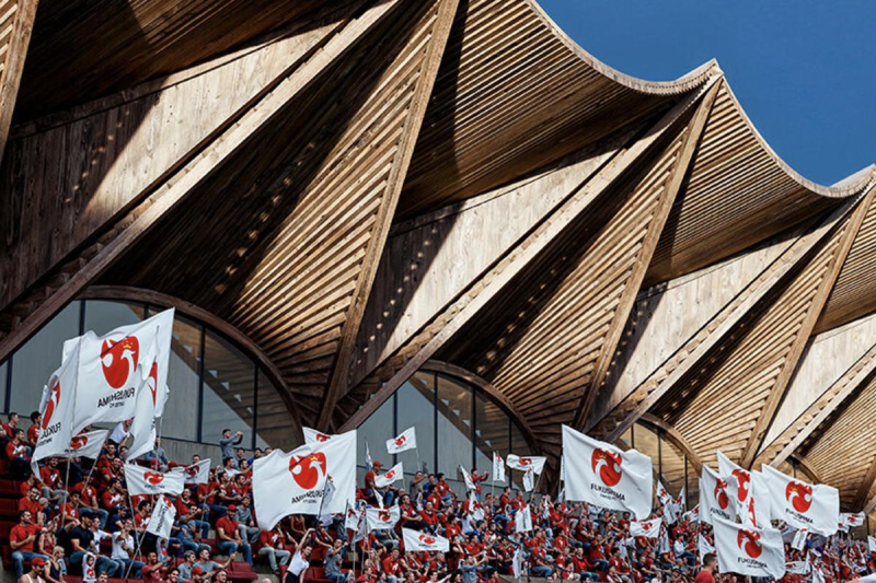 В Японии построят деревянный футбольный стадион