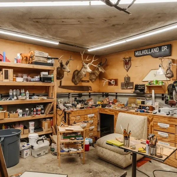 Вигвам мастера: посмотрите, как выглядит калифорнийское поместье Дэвида Линча стоимостью  млн (15 фото)