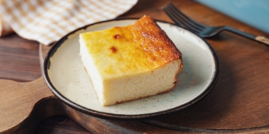 Творожная запеканка как в детском саду: рецепт — Лайфхакер